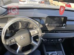 میتسوبیشی ئاوتلاندەر